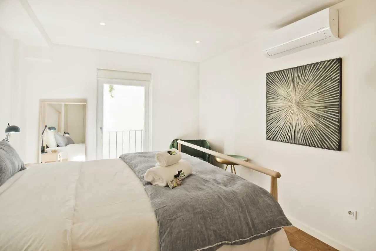 Bmyguest - Sao Bento Terrace Apartment Lisbon